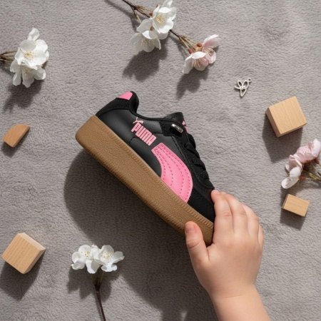 اسود مع فوشي