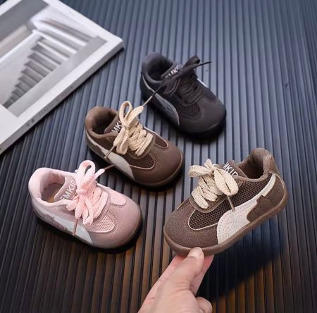 حذاء الاطفال